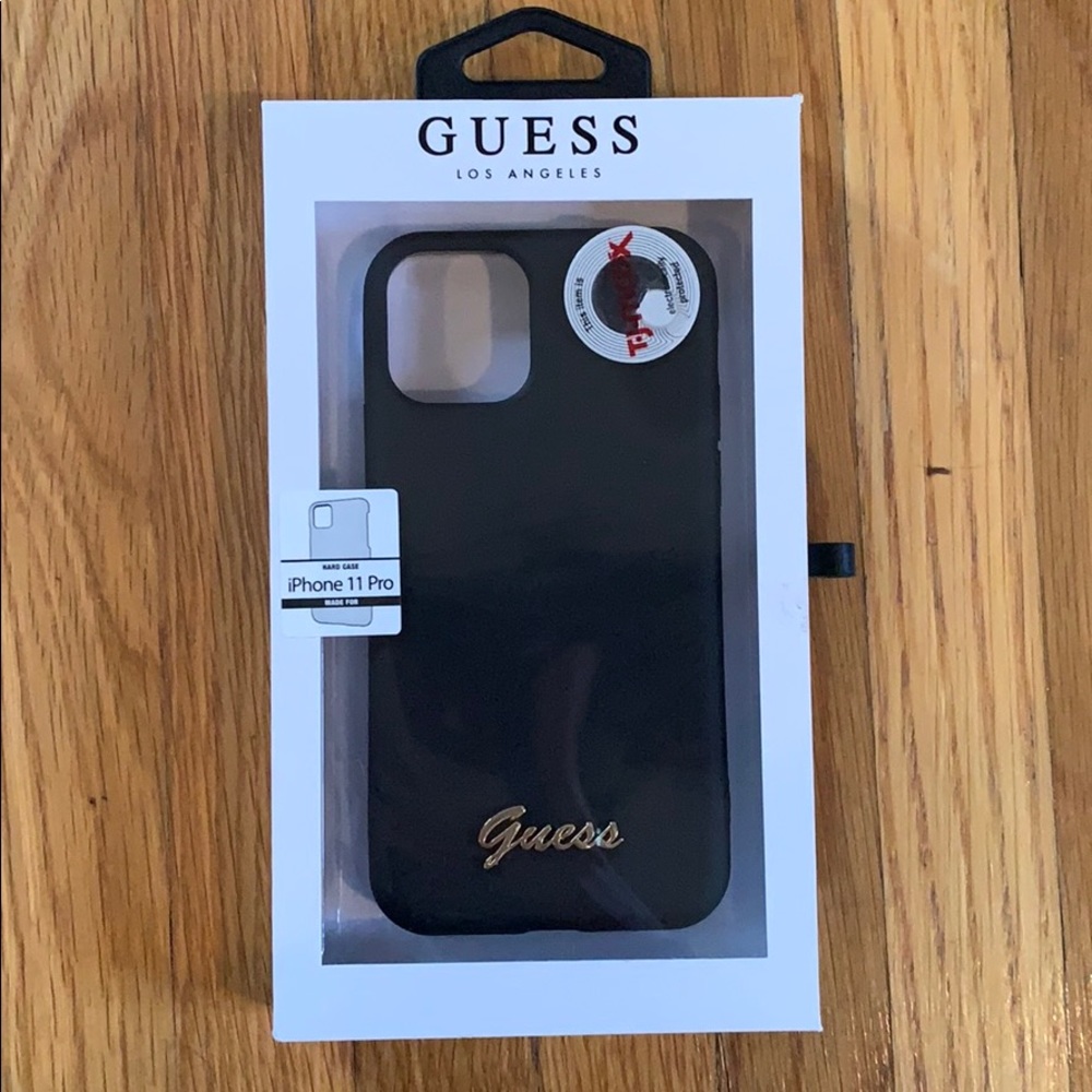 Guess IPhone 11 Pro case